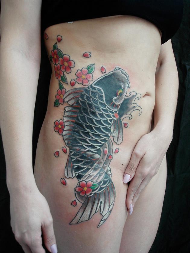 Diverse :) - tattoo-tuesday-we-came-across-this-large-japanese-koi-fish-tattoo1.jpg